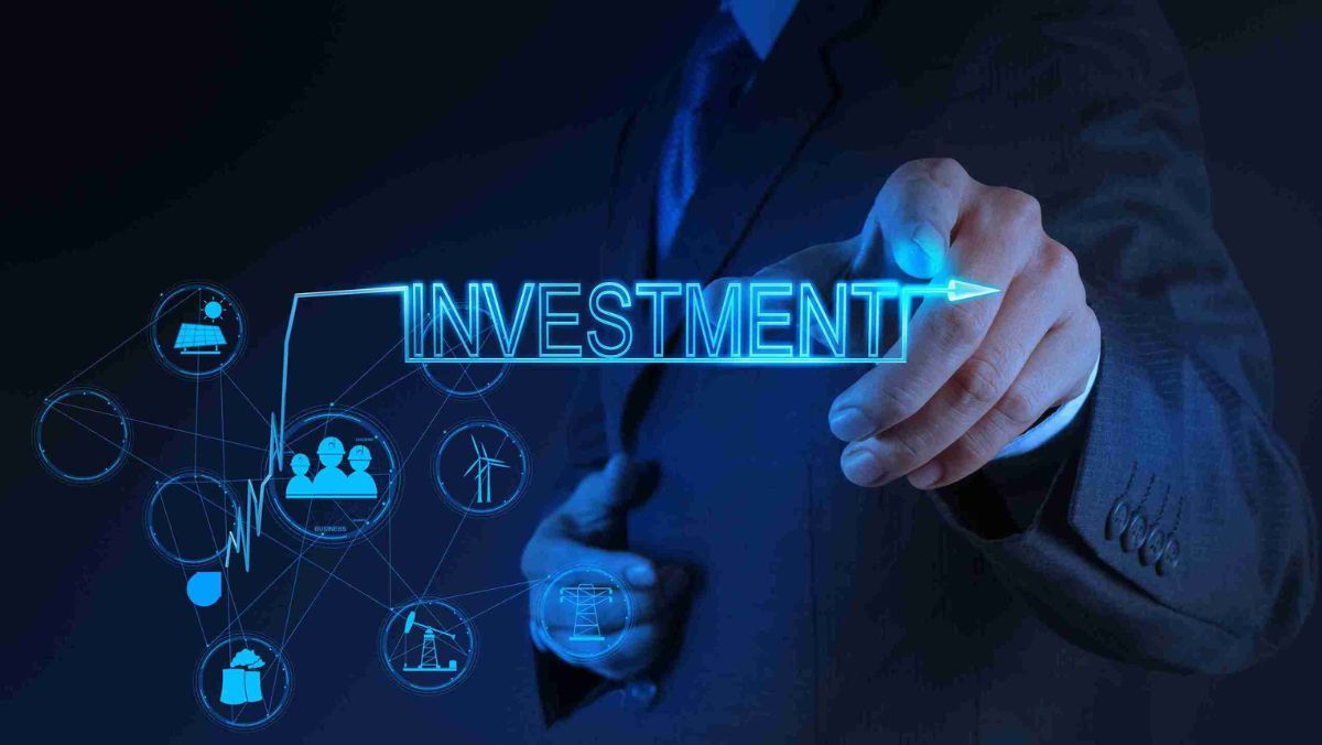 pointing to investments - investments tip